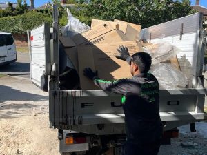 Read more about the article Real‑Life Stories and Lessons Learned for Same Day Junk Removal