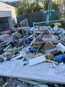 Read more about the article The Complete Homeowner’s Guide to Junk Removal Melbourne