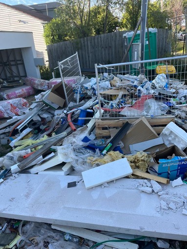 You are currently viewing The Complete Homeowner’s Guide to Junk Removal Melbourne