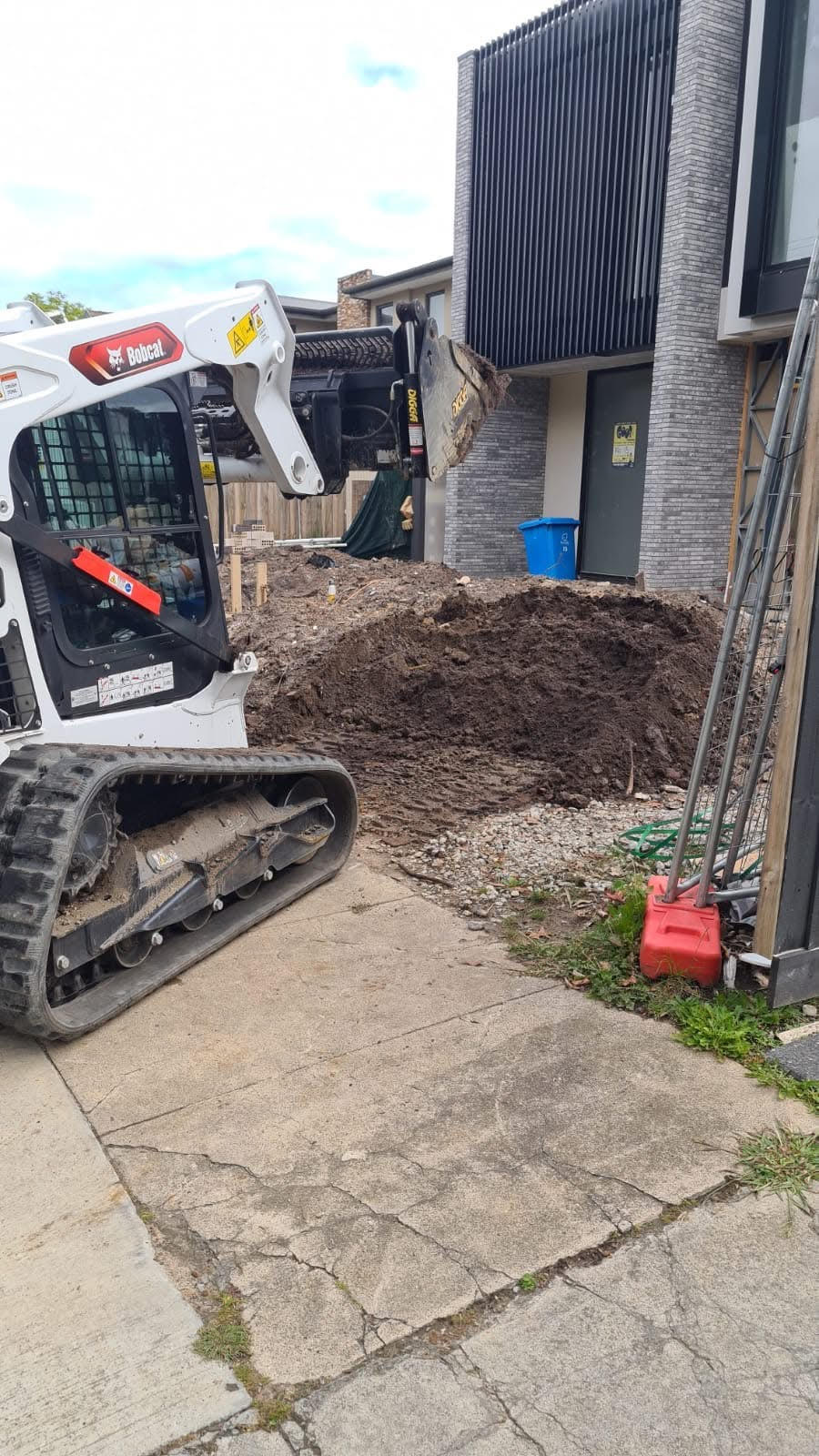 Rubbish Removal M8 commercial rubbish removal and site clean-up in Melbourne